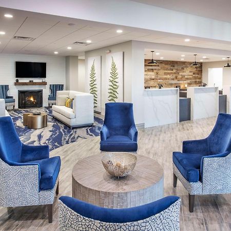 ホテル Doubletree By Hilton Monroe Township Cranbury Rossmoor エクステリア 写真