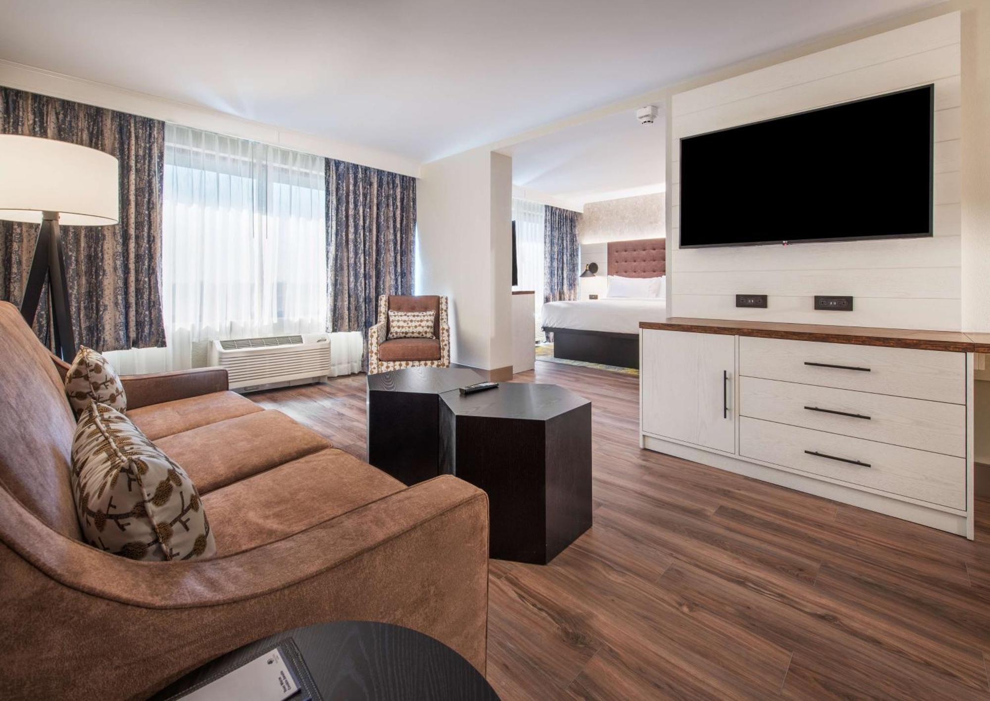 ホテル Doubletree By Hilton Monroe Township Cranbury Rossmoor エクステリア 写真