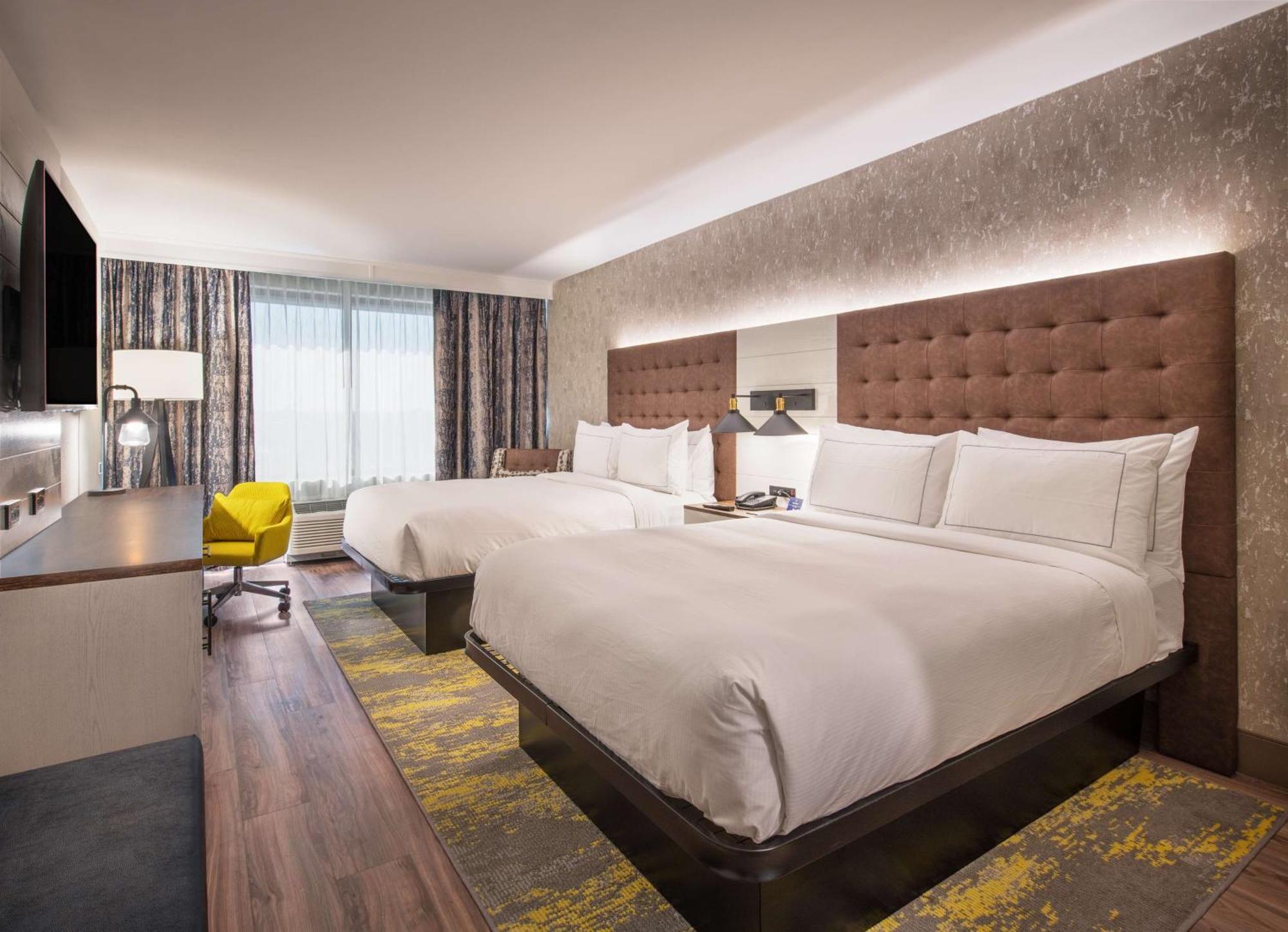 ホテル Doubletree By Hilton Monroe Township Cranbury Rossmoor エクステリア 写真