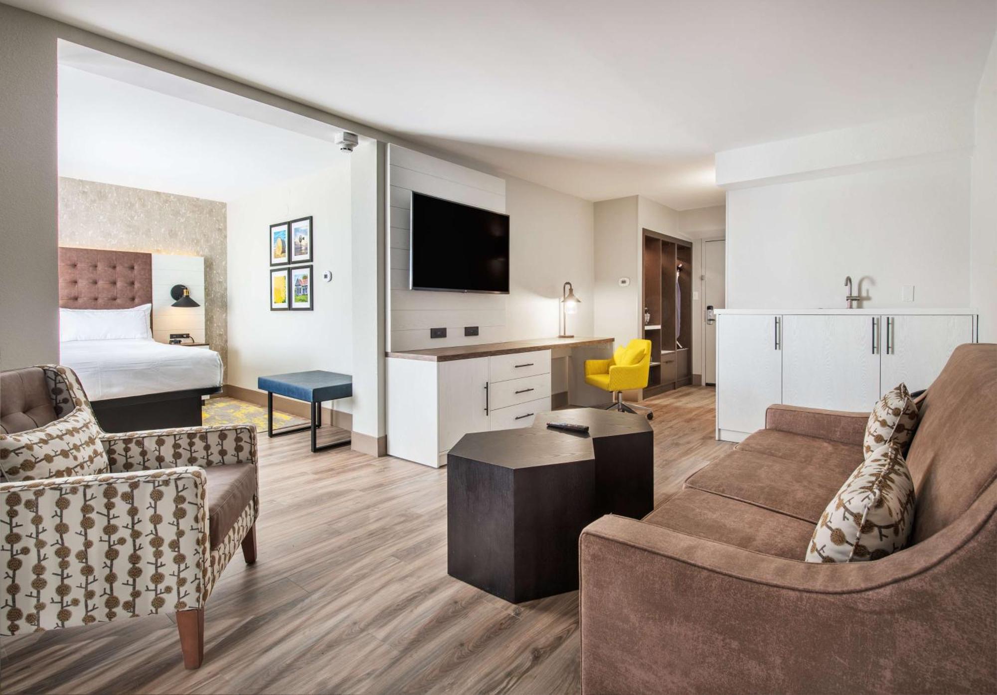 ホテル Doubletree By Hilton Monroe Township Cranbury Rossmoor エクステリア 写真