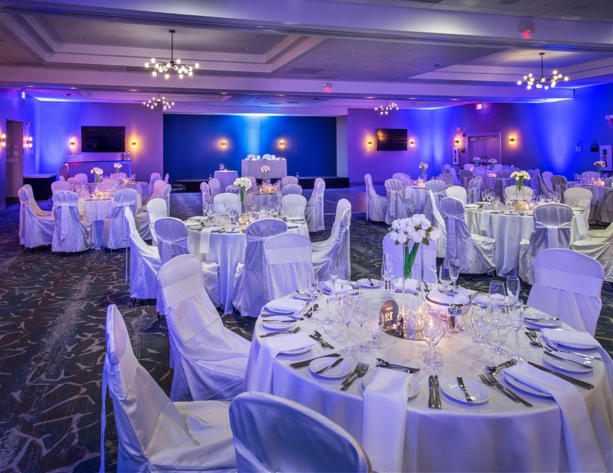 ホテル Doubletree By Hilton Monroe Township Cranbury Rossmoor エクステリア 写真